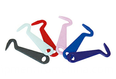 plastic hoof pick (2) plastic hoof pick (2)